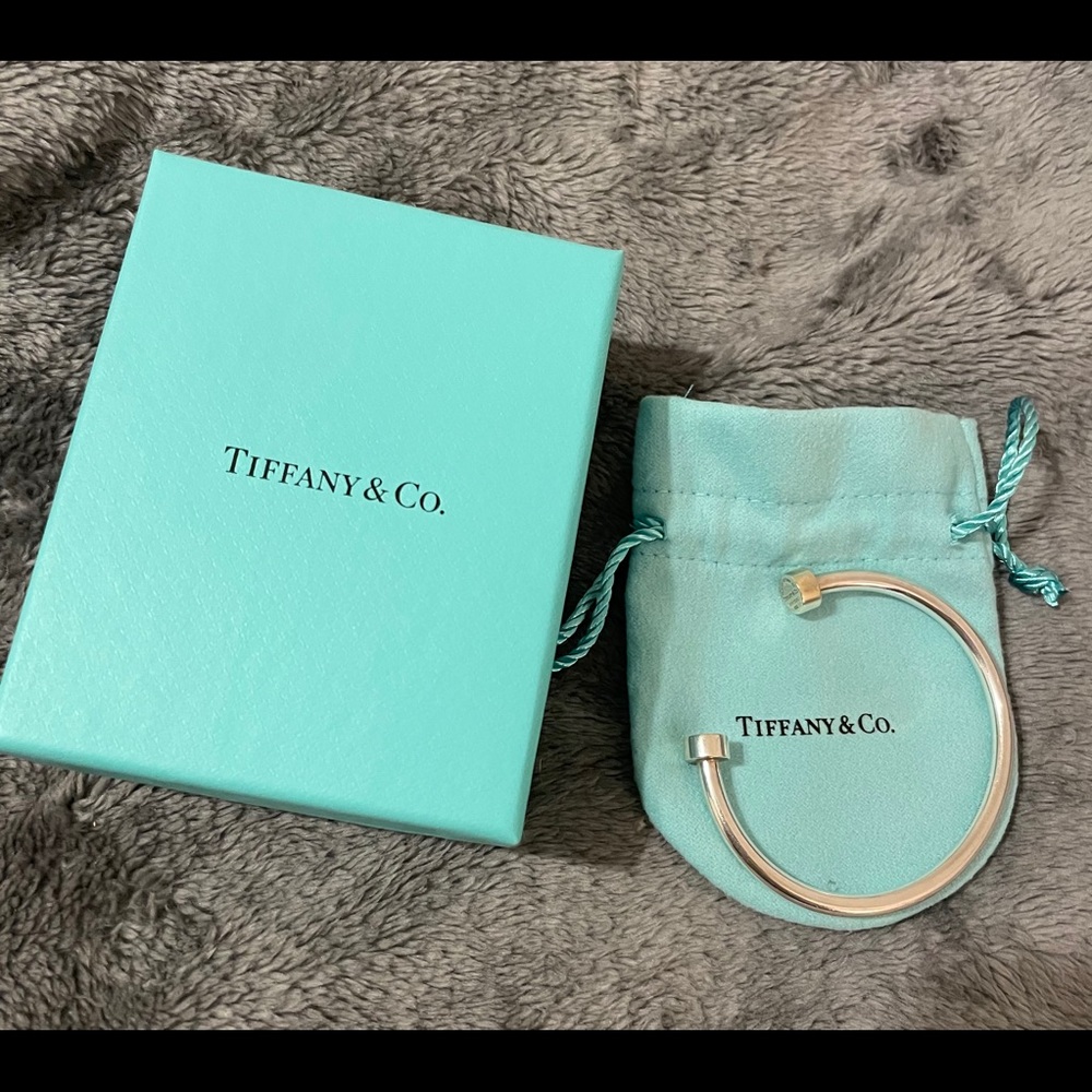 Return to Tiffany round cuff bracelet